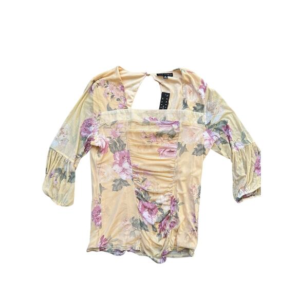NWT Yellow Floral Beautiful Top Sara Michelle M - Picture 1 of 7